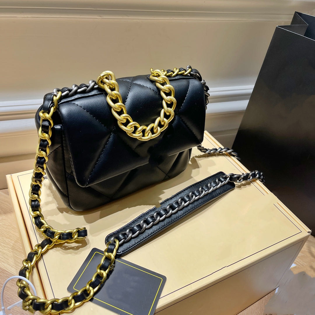 Women Handbag Hand bag Graceful Totes Shoulder Crossbody Bags Large Capacity Genuine Leather Pure color womens bag purse, Black 20cm
Women Handbag Hand bag Graceful Totes Shoulder Crossbody Bags Large Capacity Genuine Leather Pure color womens bag purse, Black 20cm