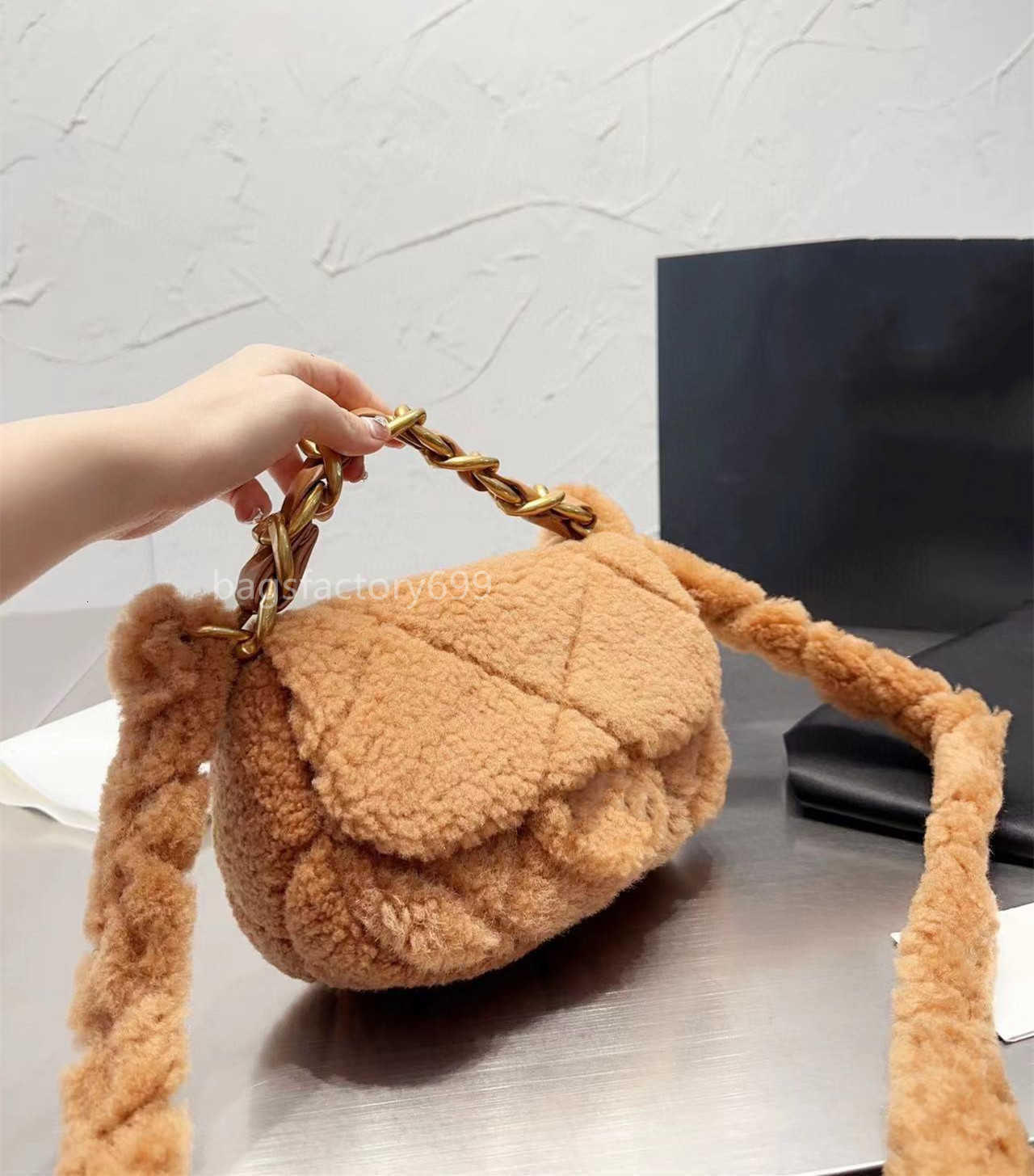 CC Bag Wallets Womens F/W Lambswool Shearling Fur Quilted Bags Classic Mini Flap Tich Chain Handle Totes Crossbody Shoulder Luxury Designer, Box
CC Bag Wallets Womens F/W Lambswool Shearling Fur Quilted Bags Classic Mini Flap Tich Chain Handle Totes Crossbody Shoulder Luxury Designer, Box