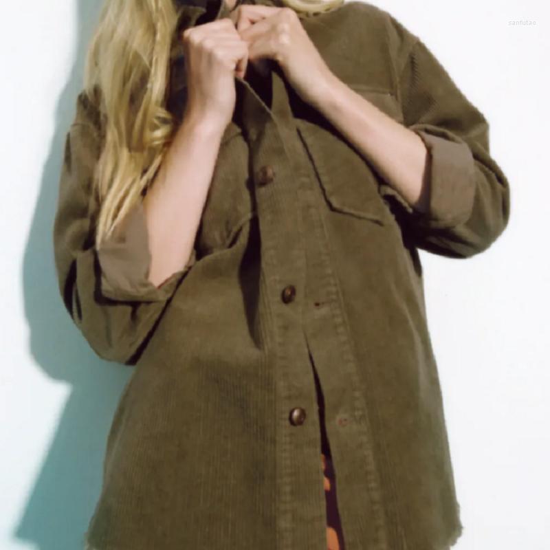 Women's Blouses ZXQJ Women 2022 Fashion Button-up With Pockets Oversized Corduroy Vintage Long Sleeve Female Shirts Chic Overshirt, Picture shown
Women's Blouses ZXQJ Women 2022 Fashion Button-up With Pockets Oversized Corduroy Vintage Long Sleeve Female Shirts Chic Overshirt, Picture shown