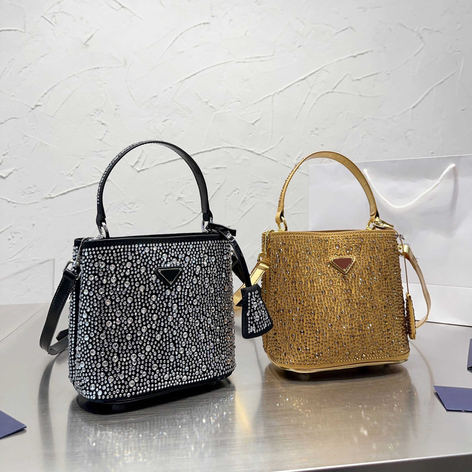 Totes Shoulder Bag Women Bling Crossbody Evening Clutch Crystal Embellished Diamond Handbags Wallets 1207, Beige
Totes Shoulder Bag Women Bling Crossbody Evening Clutch Crystal Embellished Diamond Handbags Wallets 1207, Beige