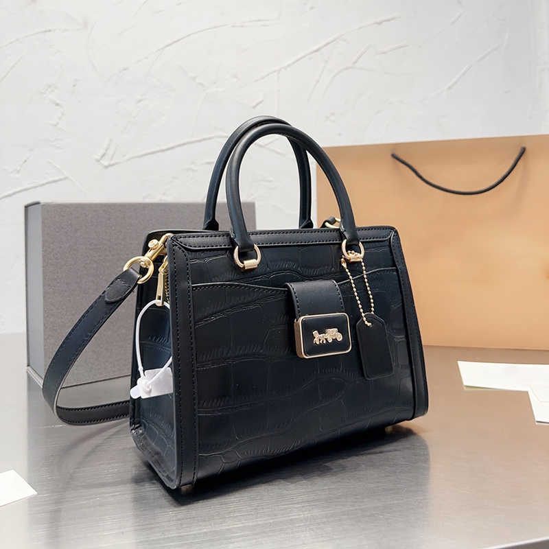 tote bags designer handbags women weekend bag large luxury totes purse Fashion Leather Shoulder Bags female crossbody wallet 221207, Blue
tote bags designer handbags women weekend bag large luxury totes purse Fashion Leather Shoulder Bags female crossbody wallet 221207, Blue