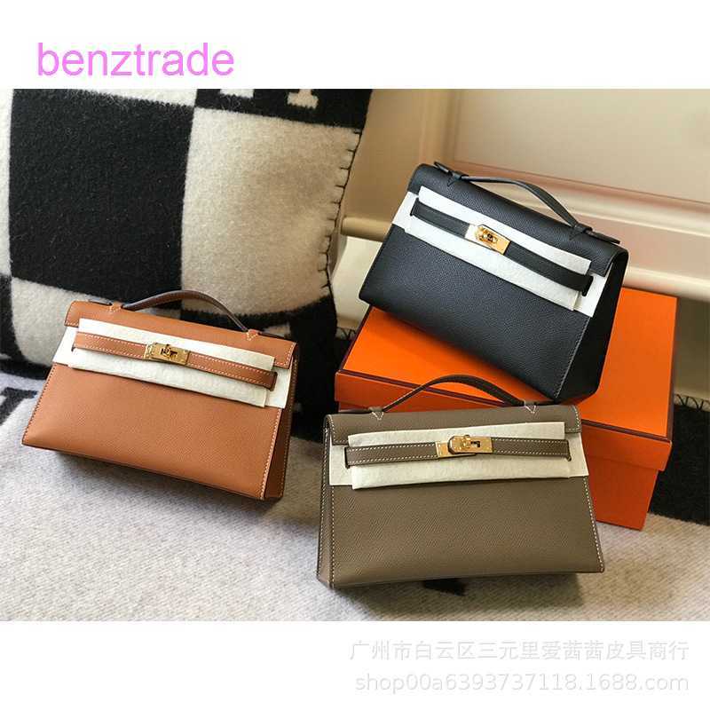 Herme Kely bags for women online shop leather generation 22 Mini Bag pig nose chain women's one shoulder hand, Red4
Herme Kely bags for women online shop leather generation 22 Mini Bag pig nose chain women's one shoulder hand, Red4