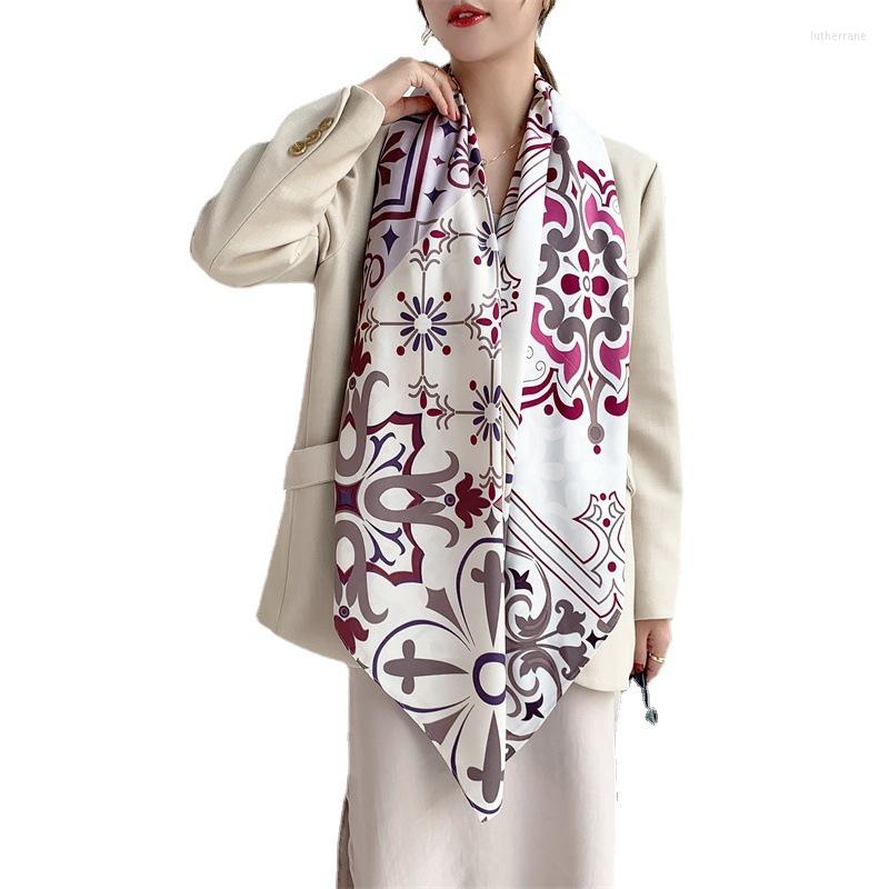 Scarves Female PrintingBeautiful Bright Colors Silk Square Scarf For Women 130 130cm Designer Soft Neckerchief Hijab Foulard En Soi
Scarves Female PrintingBeautiful Bright Colors Silk Square Scarf For Women 130 130cm Designer Soft Neckerchief Hijab Foulard En Soi