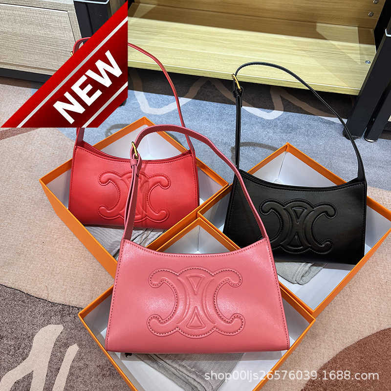 Women's Designer Bags Triumphal Arch Armpit Leather Tofu Women's 2023 Spring and Summer New One Shoulder French Stick Portable Factory Direct Sales, Pink cowhide
Women's Designer Bags Triumphal Arch Armpit Leather Tofu Women's 2023 Spring and Summer New One Shoulder French Stick Portable Factory Direct Sales, Pink cowhide