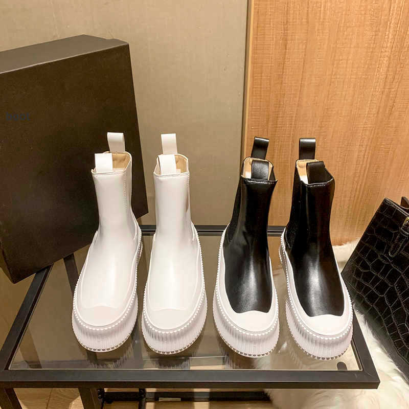 Boots Hot Boot Women Thick-soled short boots Heel Black Ankle Boots Fashion Heel Leather Shoe Comfortable versatile Woman Shoes 221129
Boots Hot Boot Women Thick-soled short boots Heel Black Ankle Boots Fashion Heel Leather Shoe Comfortable versatile Woman Shoes 221129