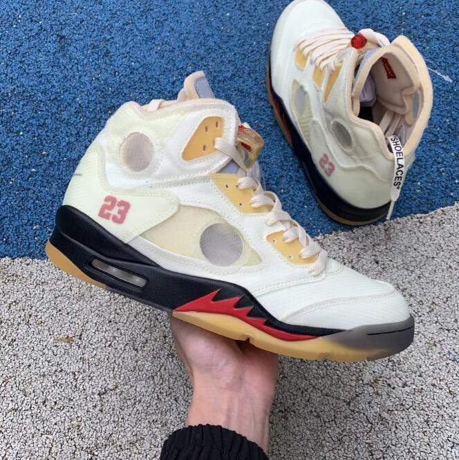 New Authentic Off Air 5 Sail Shoes White 5S Black Muslin Fire Red 3M Reflective 23 Men Sports Sneakers With Original Box Size US7-13
New Authentic Off Air 5 Sail Shoes White 5S Black Muslin Fire Red 3M Reflective 23 Men Sports Sneakers With Original Box Size US7-13