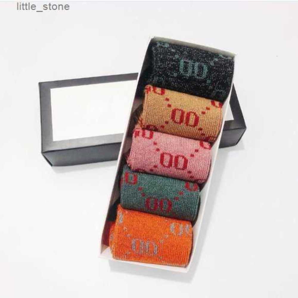 Men's Socks Designer Mens Womens Five Pair Luxe Sports Winter Mesh Letter Printed Sock Embroidery Cotton Man Woman with Boxy1p7, 5 double belt box
Men's Socks Designer Mens Womens Five Pair Luxe Sports Winter Mesh Letter Printed Sock Embroidery Cotton Man Woman with Boxy1p7, 5 double belt box
