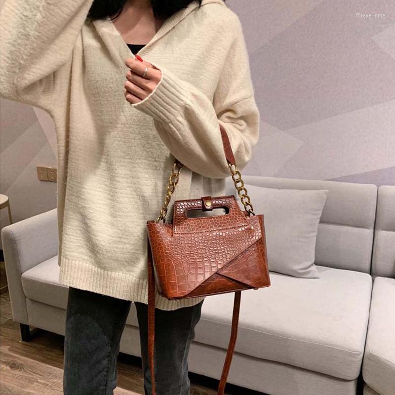 Evening Bags 2022 Women's Messenger Bag Small Flip Wallet Fashion Crocodile Ladies Shoulder Designer Handbag Luxury Pu Leather Chain, Beige
Evening Bags 2022 Women's Messenger Bag Small Flip Wallet Fashion Crocodile Ladies Shoulder Designer Handbag Luxury Pu Leather Chain, Beige