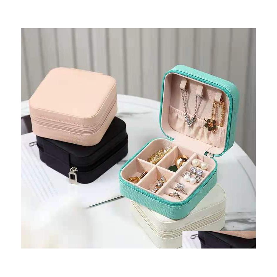 Jewelry Pouches Bags Portable Zipper Pu Leather Bags Travel Jewelry Storage Box Rings Earrings Necklace Organizer Gift Display Case Dh02O 
Jewelry Pouches Bags Portable Zipper Pu Leather Bags Travel Jewelry Storage Box Rings Earrings Necklace Organizer Gift Display Case Dh02O