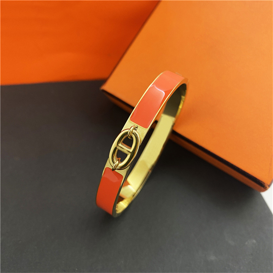 Friendship Customized Cuff Bangle Designer Bracelet For Women Girl Bracelets Mens Women's Vintage Jewelry Geometric Round Dubai Jewellery Oriental Bangles
Friendship Customized Cuff Bangle Designer Bracelet For Women Girl Bracelets Mens Women's Vintage Jewelry Geometric Round Dubai Jewellery Oriental Bangles