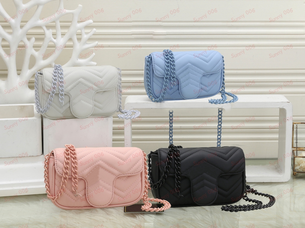 Diagonal Span Bag Chain Cross Body Bag Designer Camera Bags Luxury Pure Colour Wallet Fashion Women Versatile Mini Flip Purses, White
Diagonal Span Bag Chain Cross Body Bag Designer Camera Bags Luxury Pure Colour Wallet Fashion Women Versatile Mini Flip Purses, White