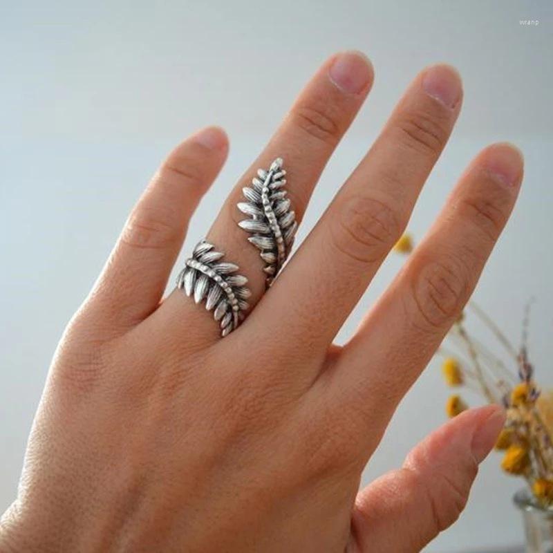 Cluster Rings Bohemian Leaf Knuckle Vintage Silver Color Midi Open For Woman Man Stackable Adjustable Ring Fashion Jewelry Party
Cluster Rings Bohemian Leaf Knuckle Vintage Silver Color Midi Open For Woman Man Stackable Adjustable Ring Fashion Jewelry Party