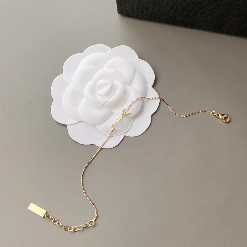 Designer chains Bracelet Jewelry Luxury Letter Pendant Y Bracelet For Women Gold Charm Earring
Designer chains Bracelet Jewelry Luxury Letter Pendant Y Bracelet For Women Gold Charm Earring