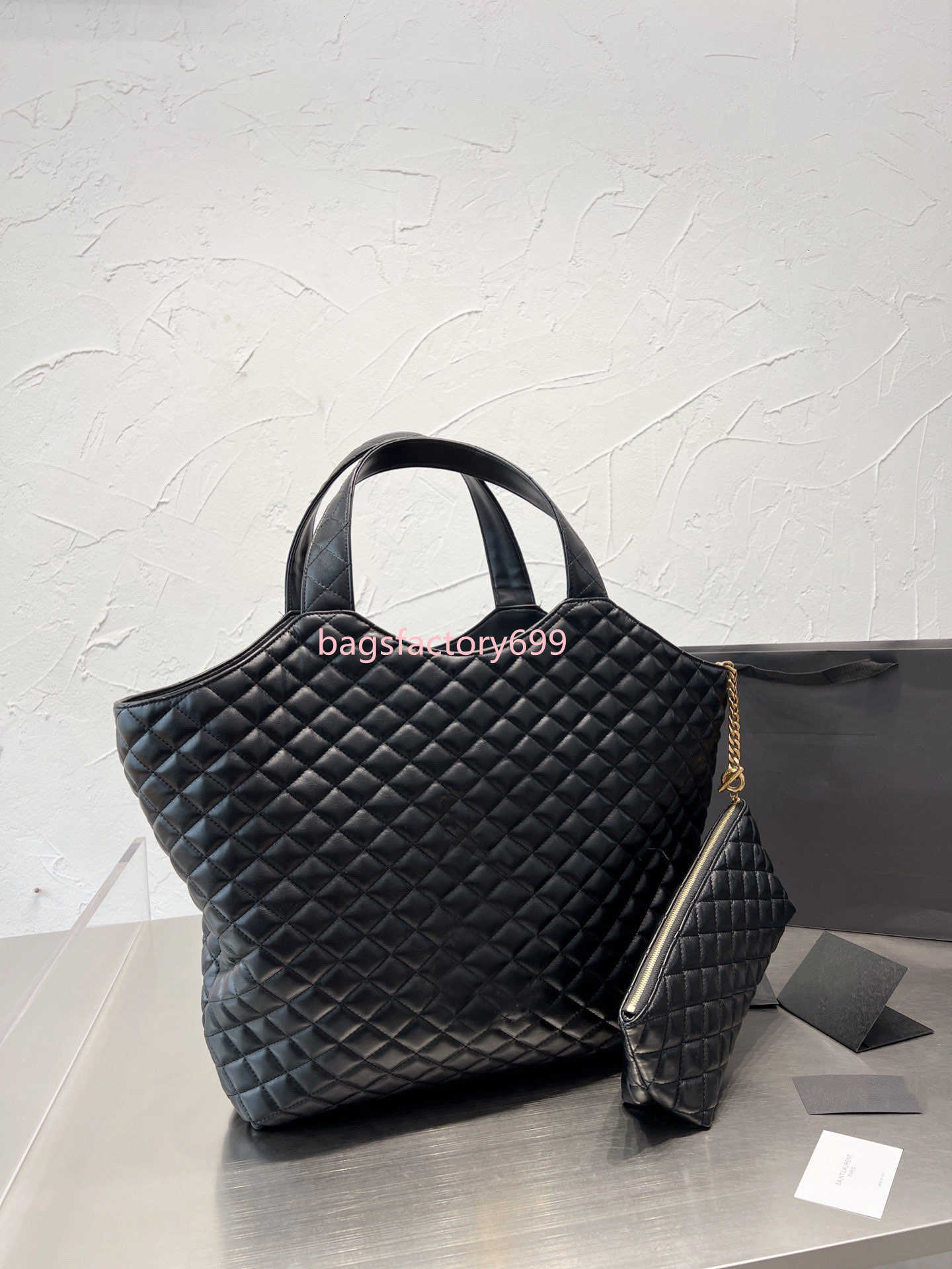 CC Bag Wallets 7A High bag quality luxury woman big maxi gaby cowboy fashion leather designer beach bags to carry shopping mommy high-capaci, Box
CC Bag Wallets 7A High bag quality luxury woman big maxi gaby cowboy fashion leather designer beach bags to carry shopping mommy high-capaci, Box