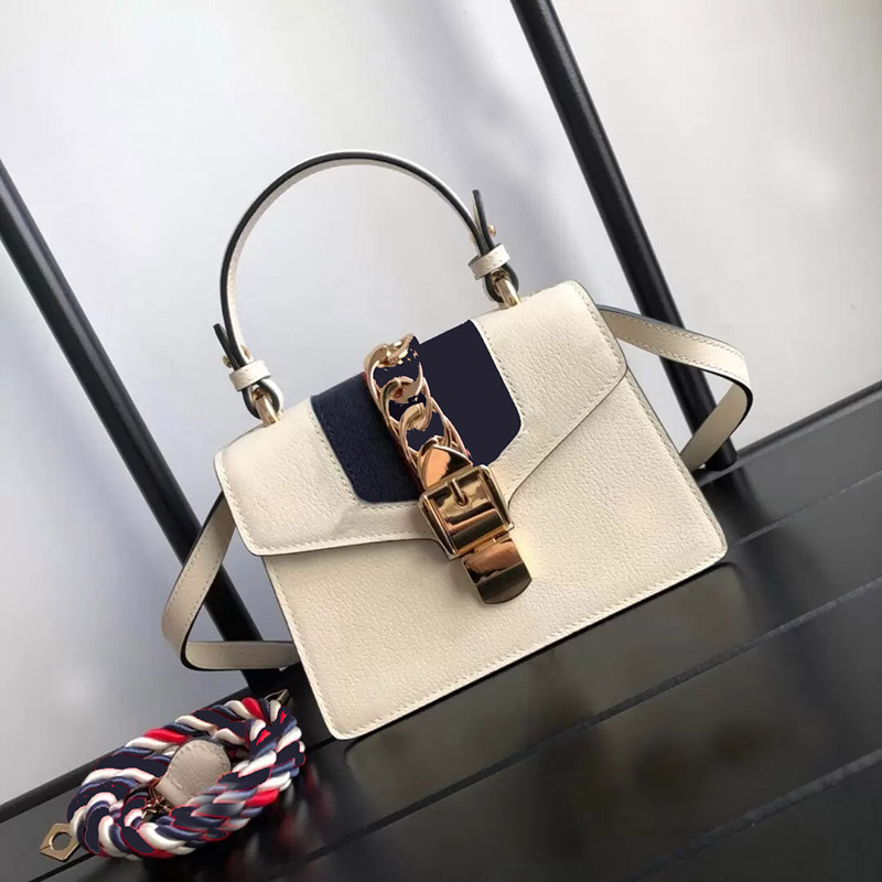 Designer Bag 7A Quality Crossbody bags Exquisite tote Workmanship Sylvie Colorful Shoulder TOTES Strap womens Small Handbag Golden Hardware handbags 470270, White
Designer Bag 7A Quality Crossbody bags Exquisite tote Workmanship Sylvie Colorful Shoulder TOTES Strap womens Small Handbag Golden Hardware handbags 470270, White