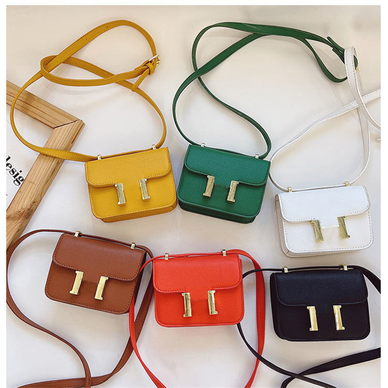 Baby Girls Messenger Bag Designer Letter Wallets Classic Brand Bags Childrens Fashion Handbag Kids Outdoor Casusl Package Girl Crossbody Bag, White
Baby Girls Messenger Bag Designer Letter Wallets Classic Brand Bags Childrens Fashion Handbag Kids Outdoor Casusl Package Girl Crossbody Bag, White