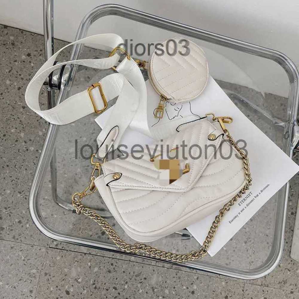 Designer L VS Bag Tote Shoulder Handbag Fashion Luxurious Mens Womans New Leather Lattice Chain Small Square Mobile Crossbody Western Makeup Bag, White
Designer L VS Bag Tote Shoulder Handbag Fashion Luxurious Mens Womans New Leather Lattice Chain Small Square Mobile Crossbody Western Makeup Bag, White
