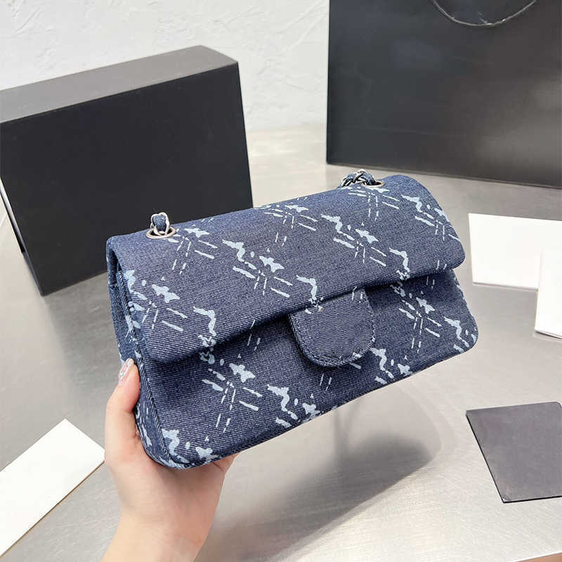 CC Bag Wallets new blue denim designer bags 3 colors classic ladies chain shoulder bag high quality fashion wallets crossbody luxury channel, Box
CC Bag Wallets new blue denim designer bags 3 colors classic ladies chain shoulder bag high quality fashion wallets crossbody luxury channel, Box