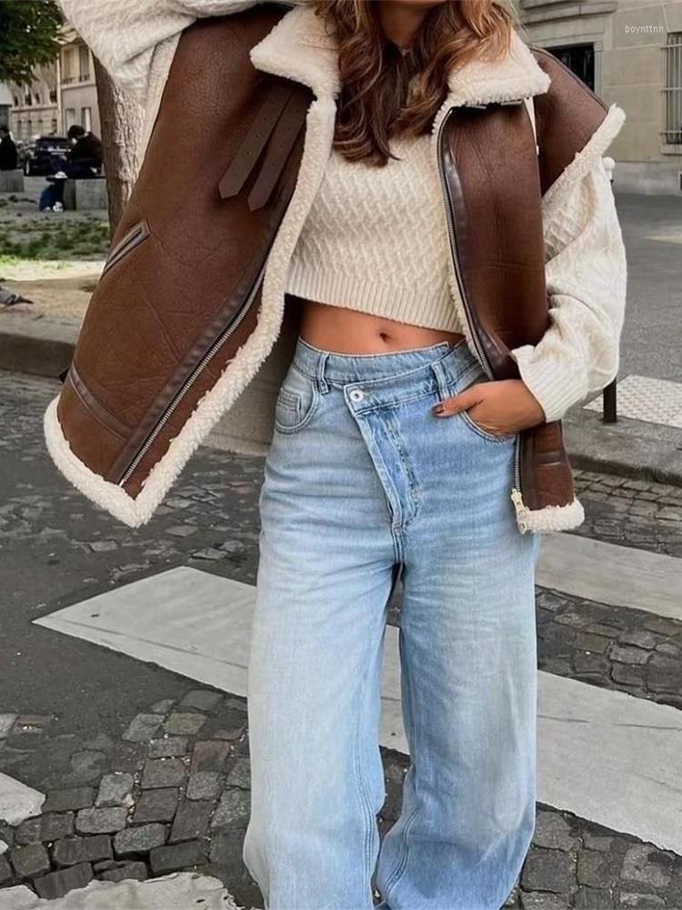 Women' Vests ZXQJ Women 2023 Fashion Thick Warm Faux Shearling Loose Waistcoat Vintage Sleeveless Front Zipper Female Outerwear Chic Vest, Picture shown
Women' Vests ZXQJ Women 2023 Fashion Thick Warm Faux Shearling Loose Waistcoat Vintage Sleeveless Front Zipper Female Outerwear Chic Vest, Picture shown
