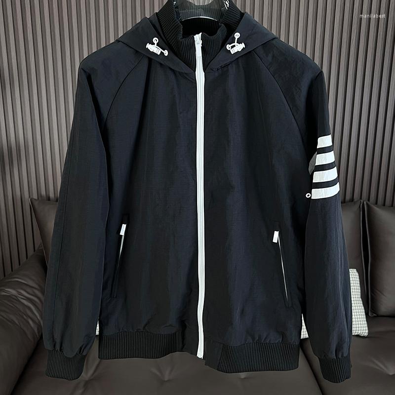 Men's Trench Coats Mens Jacket Classic Stripes Fashion Korean Style Hoodies Women Coat Stand Collar Y2k Streetwear Outdoor, Black
Men's Trench Coats Mens Jacket Classic Stripes Fashion Korean Style Hoodies Women Coat Stand Collar Y2k Streetwear Outdoor, Black