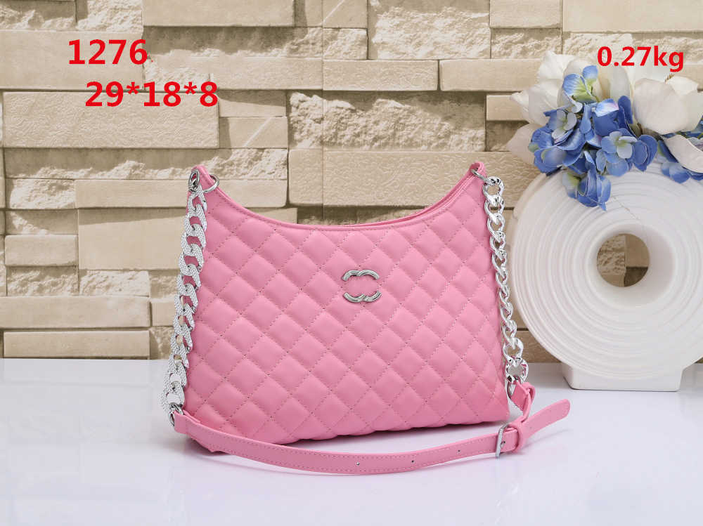 Hand Bags For Women 2023 Designer Luxury Brand Handbag female Casual fashion black Single Shoulder Envelop lady Messenger Bag Brand Leather Chain Bag W221207
Hand Bags For Women 2023 Designer Luxury Brand Handbag female Casual fashion black Single Shoulder Envelop lady Messenger Bag Brand Leather Chain Bag W221207