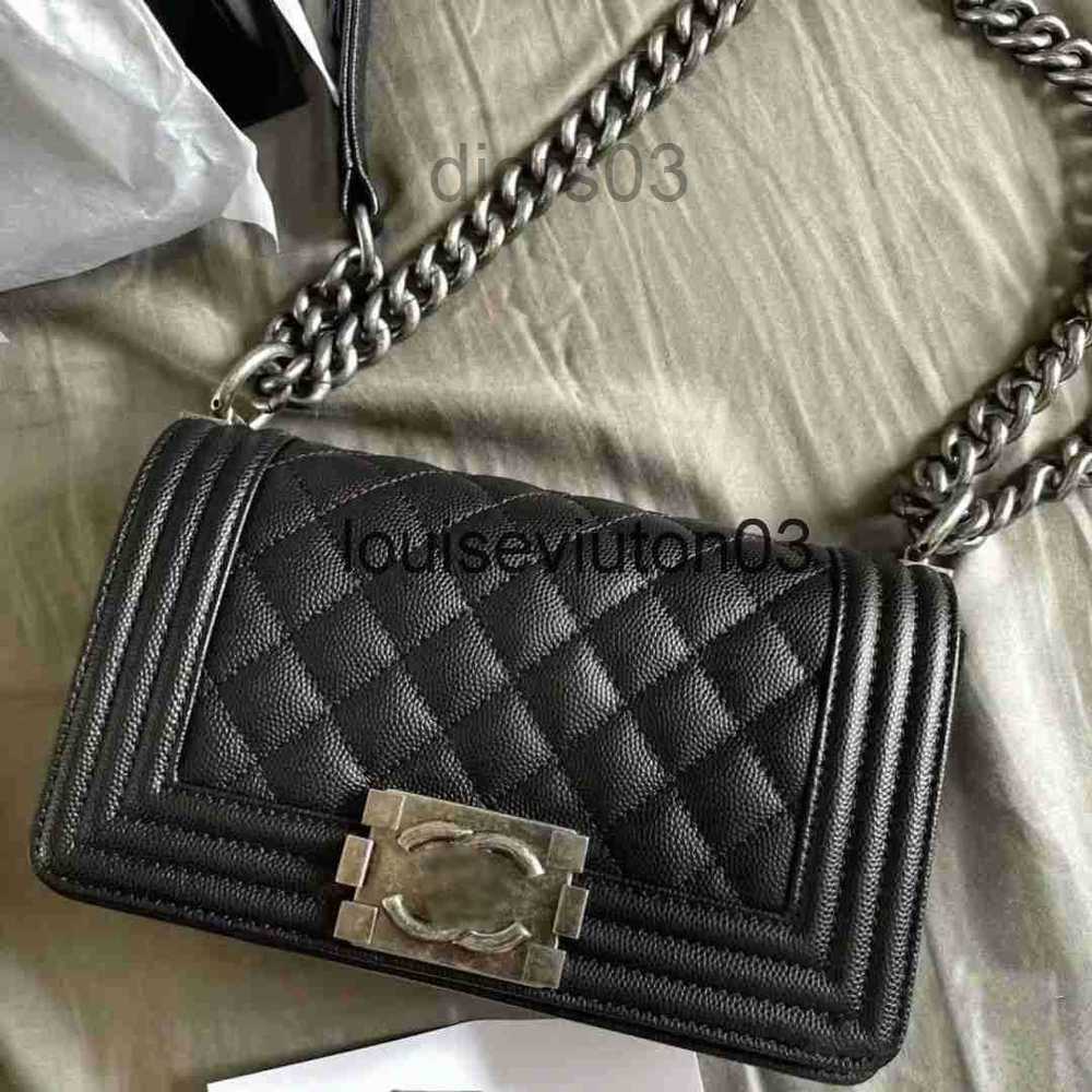 Designer Channel Bag Tote Shoulder Handbag Luxurious Mens Womans Spicy Mom Of The Same Style For Fashion Lingge Chain Leather Messenger Bag With Box, Caviar (with box)
Designer Channel Bag Tote Shoulder Handbag Luxurious Mens Womans Spicy Mom Of The Same Style For Fashion Lingge Chain Leather Messenger Bag With Box, Caviar (with box)