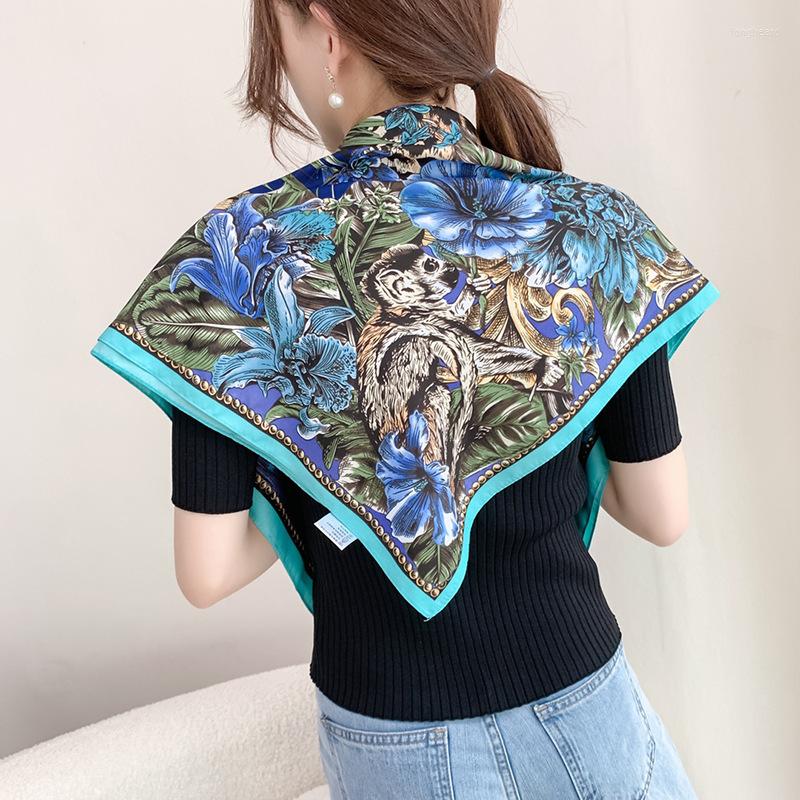Scarves 2022 Luxury Women Silk Scarf Fashion Brand Print Lady Neck Hairband Bandana Square Shawls Foulard Hand Kerchief
Scarves 2022 Luxury Women Silk Scarf Fashion Brand Print Lady Neck Hairband Bandana Square Shawls Foulard Hand Kerchief
