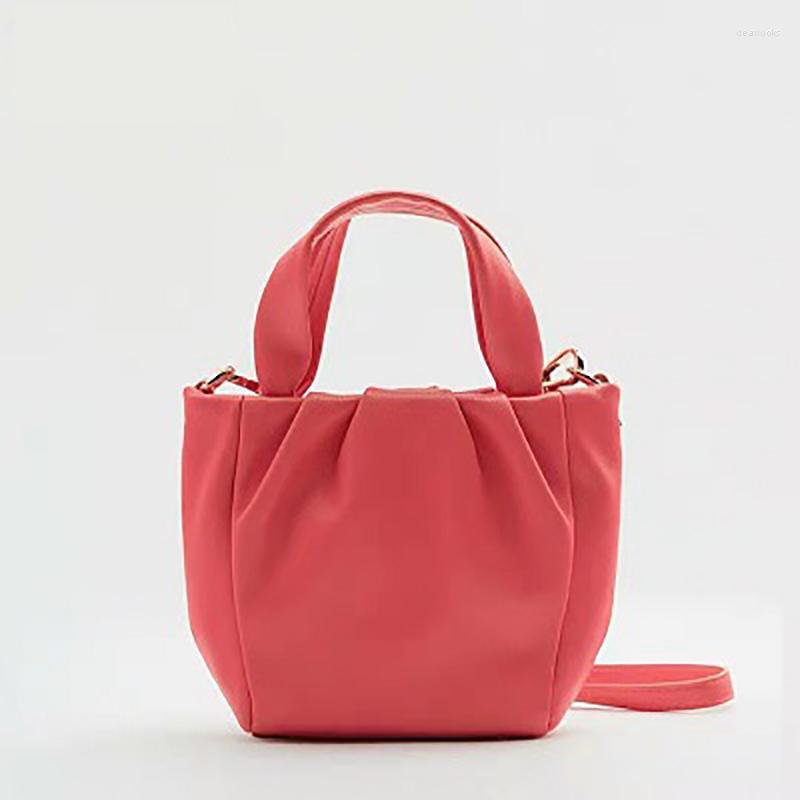 Evening Bags 2022 Summer Women's Messenger Bag Women Soft PU Leather Candy Color Fashion Trend Pleated Portable Bucket, Beige
Evening Bags 2022 Summer Women's Messenger Bag Women Soft PU Leather Candy Color Fashion Trend Pleated Portable Bucket, Beige