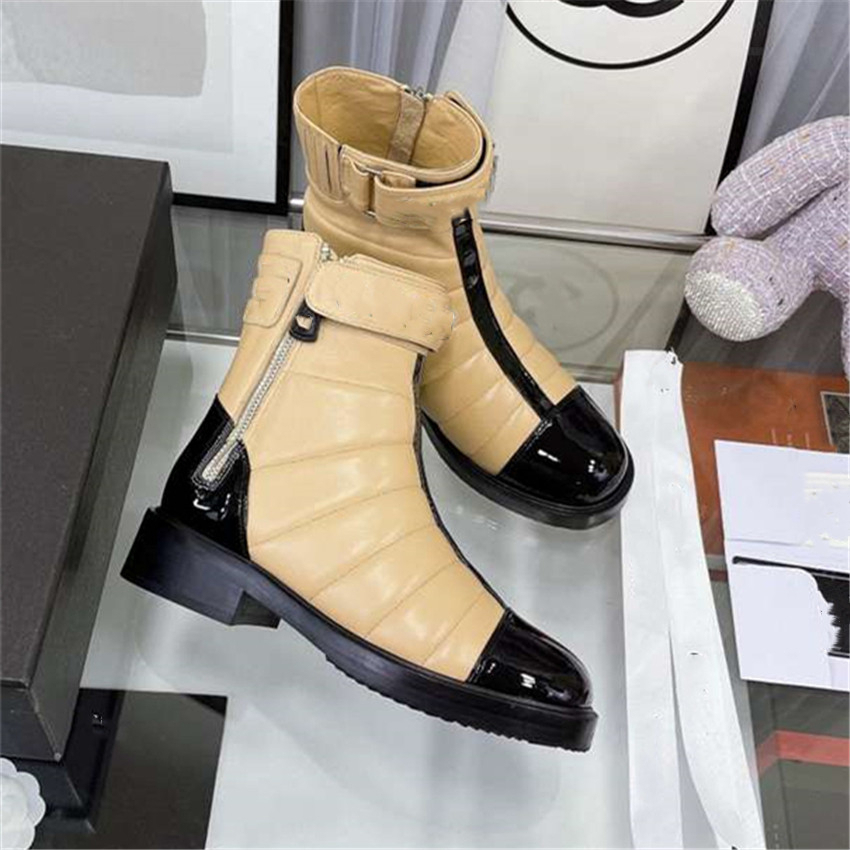 Top Design Women Boots Channel Fashion Retro Decoration Martin Knight Winter Warm Snow Anti slip Thick Sole High heel Casual Boots 04-020
Top Design Women Boots Channel Fashion Retro Decoration Martin Knight Winter Warm Snow Anti slip Thick Sole High heel Casual Boots 04-020