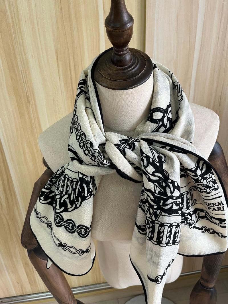 Scarves 2022 Arrival Autumn Winter White Chain 140 Cm Animal Scarf 70% Cashmere 30% Silk Wrap For Women Lady Girl Gift
Scarves 2022 Arrival Autumn Winter White Chain 140 Cm Animal Scarf 70% Cashmere 30% Silk Wrap For Women Lady Girl Gift