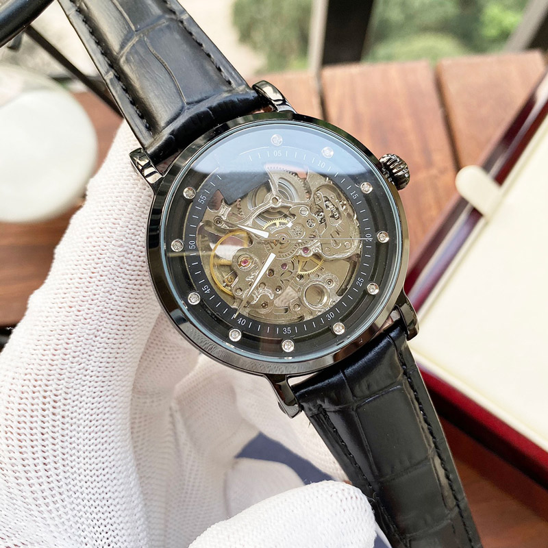 Hollow Watch Men Watch 42mm Automatic Mechanical WristWatches Business Leather WristWatch Montre De Luxe, Color 2
Hollow Watch Men Watch 42mm Automatic Mechanical WristWatches Business Leather WristWatch Montre De Luxe, Color 2