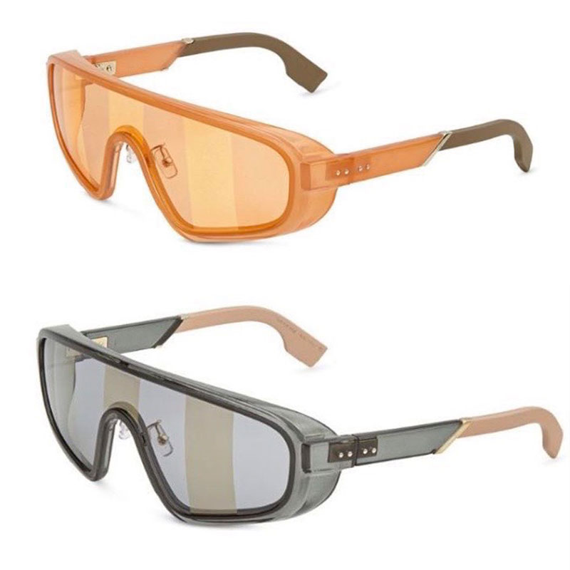 Designer fastrack Sunglasses men and women Popular Women M0084 one-piece goggles showcasing the original box of choice for wilderness vacation travel
Designer fastrack Sunglasses men and women Popular Women M0084 one-piece goggles showcasing the original box of choice for wilderness vacation travel