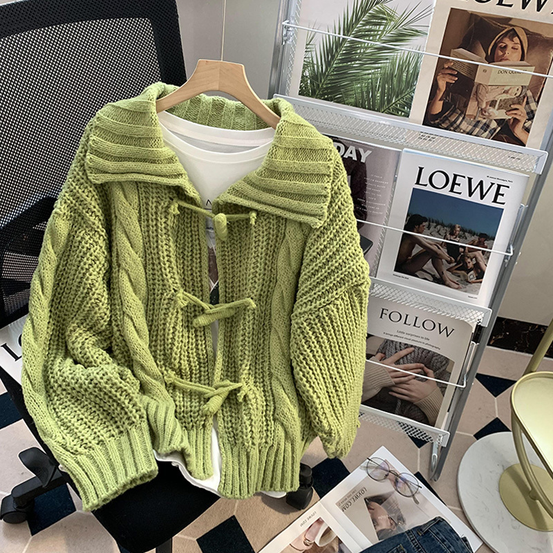 Women s Sweaters High Quality Green Cardigan Fashion Sweater Jackets Vintage Top Buttons Turn Down Collar Loose Short Coats for Women 221206
Women s Sweaters High Quality Green Cardigan Fashion Sweater Jackets Vintage Top Buttons Turn Down Collar Loose Short Coats for Women 221206