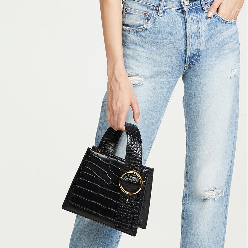 Evening Bags Fashion Alligator Chic Handbags Women Designer Shoulder Female Luxury Pu Leather Crossbody Bag Lady Small Square Purse 2022, Beige
Evening Bags Fashion Alligator Chic Handbags Women Designer Shoulder Female Luxury Pu Leather Crossbody Bag Lady Small Square Purse 2022, Beige