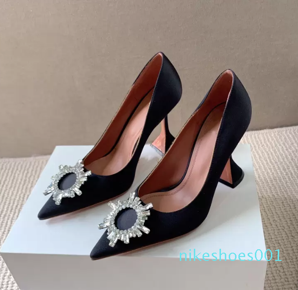 2022 dress shoes buckle 9.5cm Skin bottom Party Wedding Pointy real silk comfortable Women shoes Free transportation, Black patent
2022 dress shoes buckle 9.5cm Skin bottom Party Wedding Pointy real silk comfortable Women shoes Free transportation, Black patent
