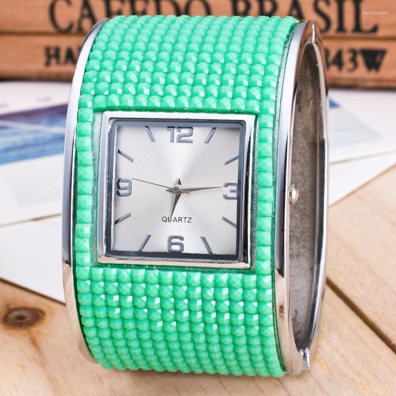 Wristwatches 2022 Luxury Womens Bracelet Watches Ladies Dress Quartz Rhinstone Relogio Feminino Square Clock Green Gift, White
Wristwatches 2022 Luxury Womens Bracelet Watches Ladies Dress Quartz Rhinstone Relogio Feminino Square Clock Green Gift, White