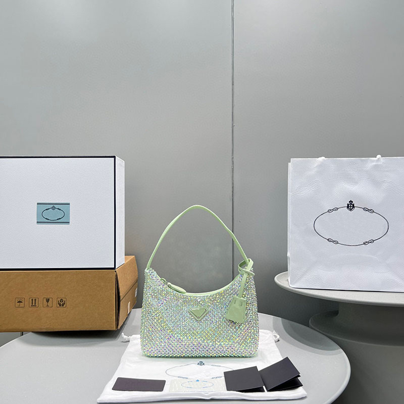 Designer handbags women shoulder bag Hobo cross body bags vintage Diamonds canvas Chest pack crsytal chain purse lady diamond luxury handbag purses, White
Designer handbags women shoulder bag Hobo cross body bags vintage Diamonds canvas Chest pack crsytal chain purse lady diamond luxury handbag purses, White