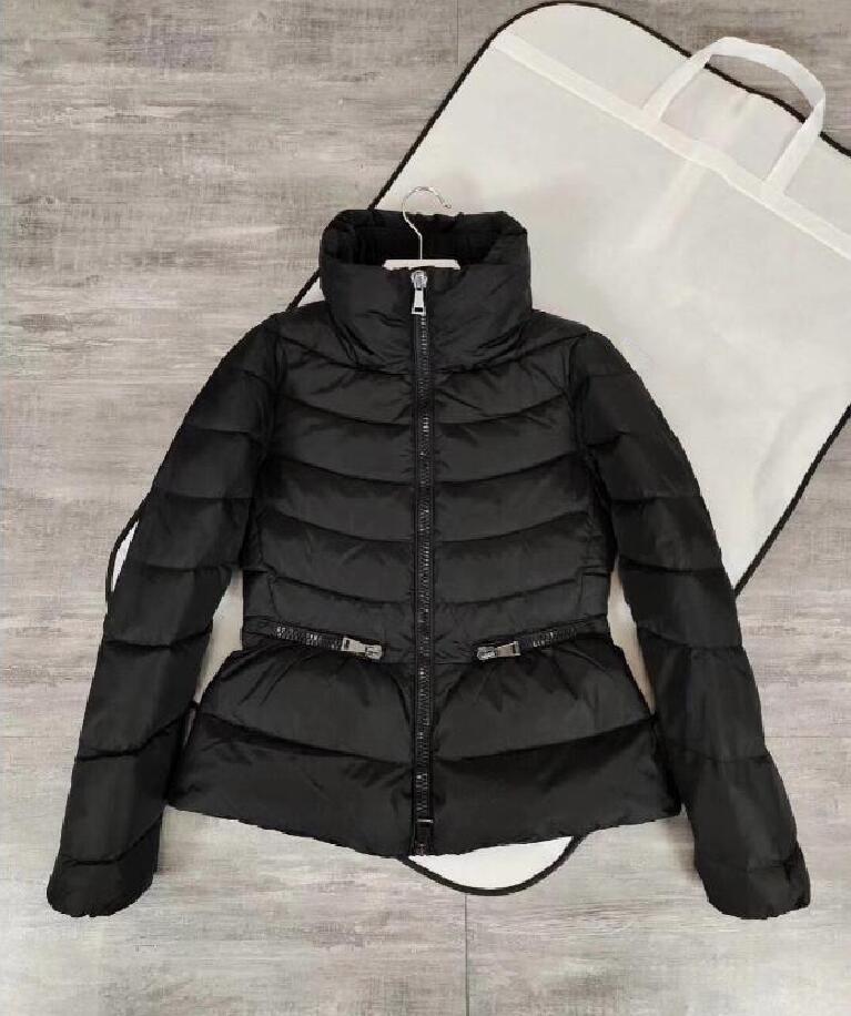Womens Classic Waist Down Coats Jackets Winter Puffer Parka Europe Designer Unisex Outerwear Warm Feather Clothing
Womens Classic Waist Down Coats Jackets Winter Puffer Parka Europe Designer Unisex Outerwear Warm Feather Clothing
