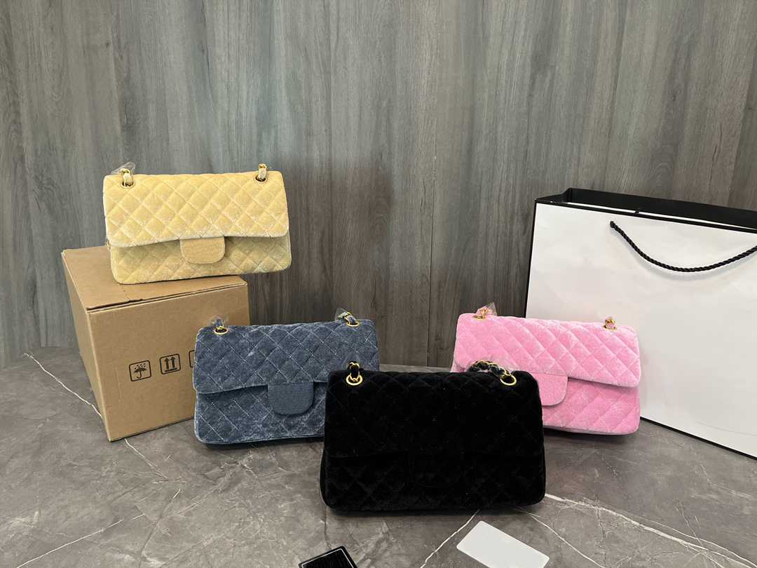 TZ 2022 Velvet Classic CF Bag Fashion Gold Metal Hardware Double Flap Chain Bags Women's Diamond Quilted Square Shoulder Bag 4 Colors Designer Brand crossbody Handbag, Yellow
TZ 2022 Velvet Classic CF Bag Fashion Gold Metal Hardware Double Flap Chain Bags Women's Diamond Quilted Square Shoulder Bag 4 Colors Designer Brand crossbody Handbag, Yellow