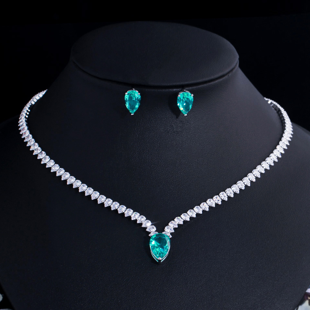 Wedding Jewelry Sets CWWZircons Elegant Big Light Green Water Drop CZ Crystal Necklace and Earrings Women Engagement Party Costume T560 221207
Wedding Jewelry Sets CWWZircons Elegant Big Light Green Water Drop CZ Crystal Necklace and Earrings Women Engagement Party Costume T560 221207