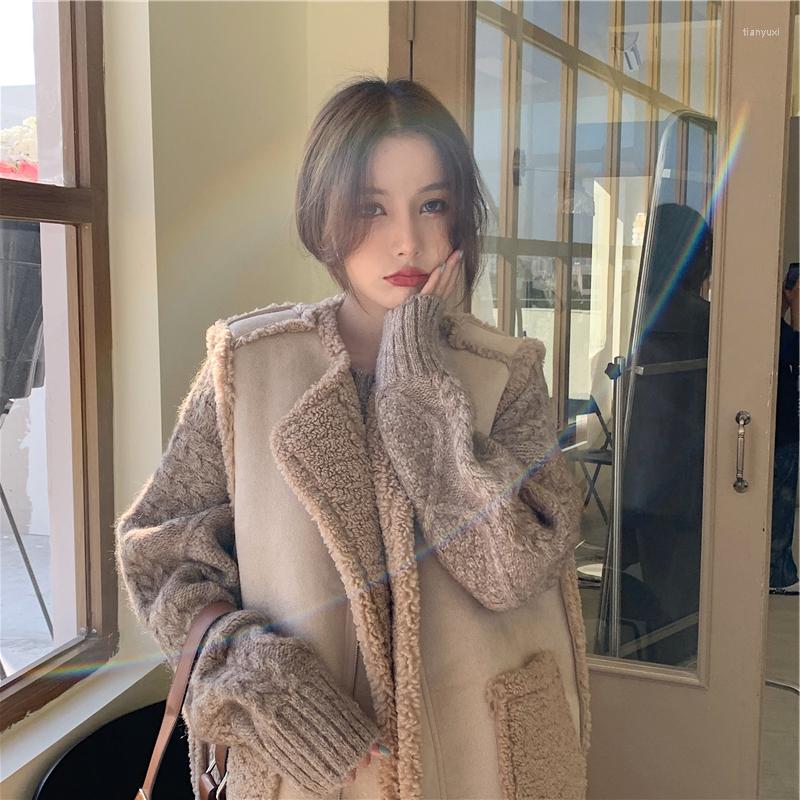 Women's Leather 2022 Winter Sleeveless Faux Suede Fur Jackets Zipper Plus Size Lambs Wool Reversible Women'S Coat Shearling, Black
Women's Leather 2022 Winter Sleeveless Faux Suede Fur Jackets Zipper Plus Size Lambs Wool Reversible Women'S Coat Shearling, Black
