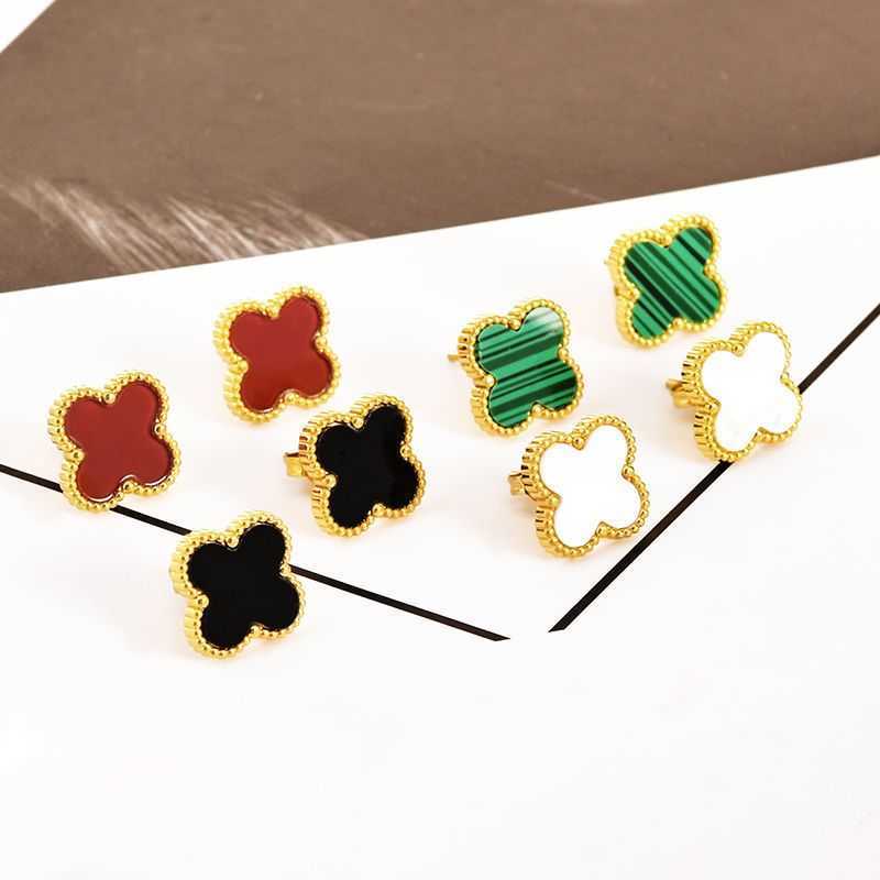 Designer vann clover earrings Red Ear Female Silver Needle Lucky Grass Earrings Fashionable Light Small
Designer vann clover earrings Red Ear Female Silver Needle Lucky Grass Earrings Fashionable Light Small