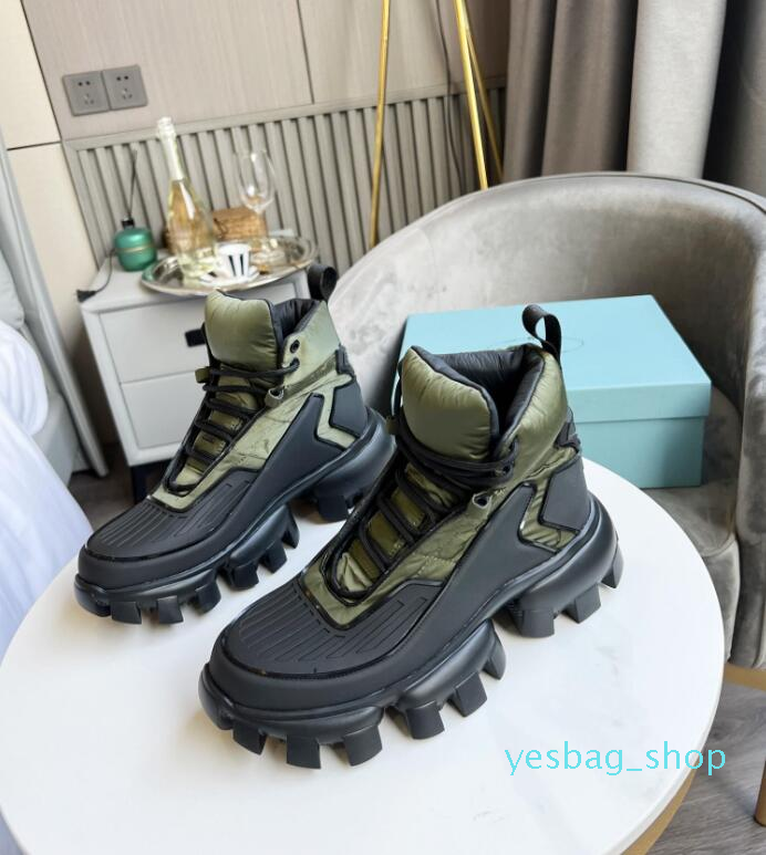 2021 triple s men women designer casual shoes platform sneakers black white grey red pink blue green yellow mens 552 sports 1216, 01
2021 triple s men women designer casual shoes platform sneakers black white grey red pink blue green yellow mens 552 sports 1216, 01