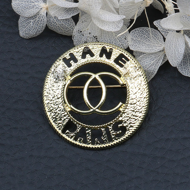 Luxury Design Brand Desinger Brooch Women Love Crystal Rhinestone Pearl Letter Brooches Suit Pin Fashion Jewelry Clothing Decoration Accessories Famous Design-22
Luxury Design Brand Desinger Brooch Women Love Crystal Rhinestone Pearl Letter Brooches Suit Pin Fashion Jewelry Clothing Decoration Accessories Famous Design-22