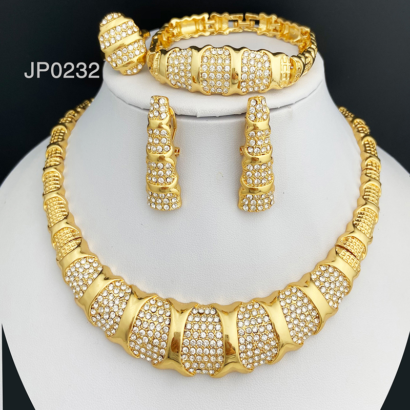Wedding Jewelry Sets Italy Design Ladies Gold Color Bamboo Knots Shape Necklace Ring Bracelet Luxury Set Party Gift 221207
Wedding Jewelry Sets Italy Design Ladies Gold Color Bamboo Knots Shape Necklace Ring Bracelet Luxury Set Party Gift 221207
