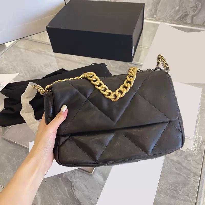 CC Bag Wallets 7A 19 Series Classic Flap Bags Lambskin Genuine Leather Quilted Chain Totes Crossbody Shoulder Purse Grey/Black/Brown/Green 4
CC Bag Wallets 7A 19 Series Classic Flap Bags Lambskin Genuine Leather Quilted Chain Totes Crossbody Shoulder Purse Grey/Black/Brown/Green 4