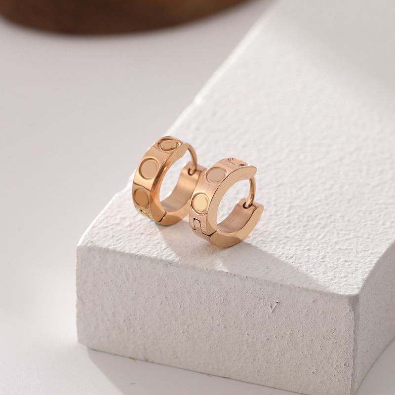 Luxury earrings for woman designer jewelry stud earings diamond hoop orecchini fine casual daily multicolour cjewelers vintage no fade plated gold earing
Luxury earrings for woman designer jewelry stud earings diamond hoop orecchini fine casual daily multicolour cjewelers vintage no fade plated gold earing