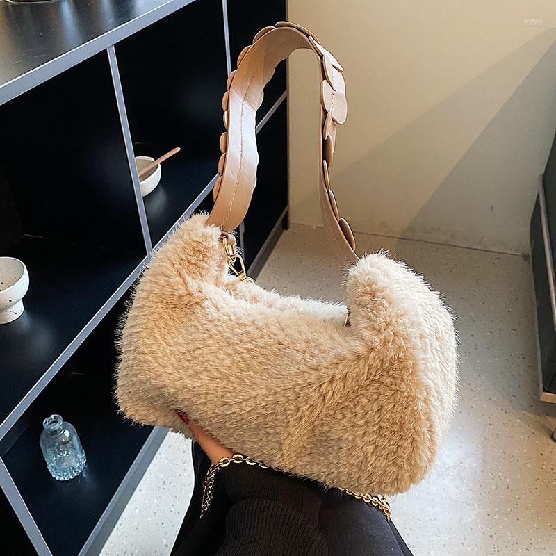 Evening Bags Korean Version Plush Handbags Luxury Designer For Women 2022 Autumn And Winter Fashion Texture Female Shoulder, Black
Evening Bags Korean Version Plush Handbags Luxury Designer For Women 2022 Autumn And Winter Fashion Texture Female Shoulder, Black