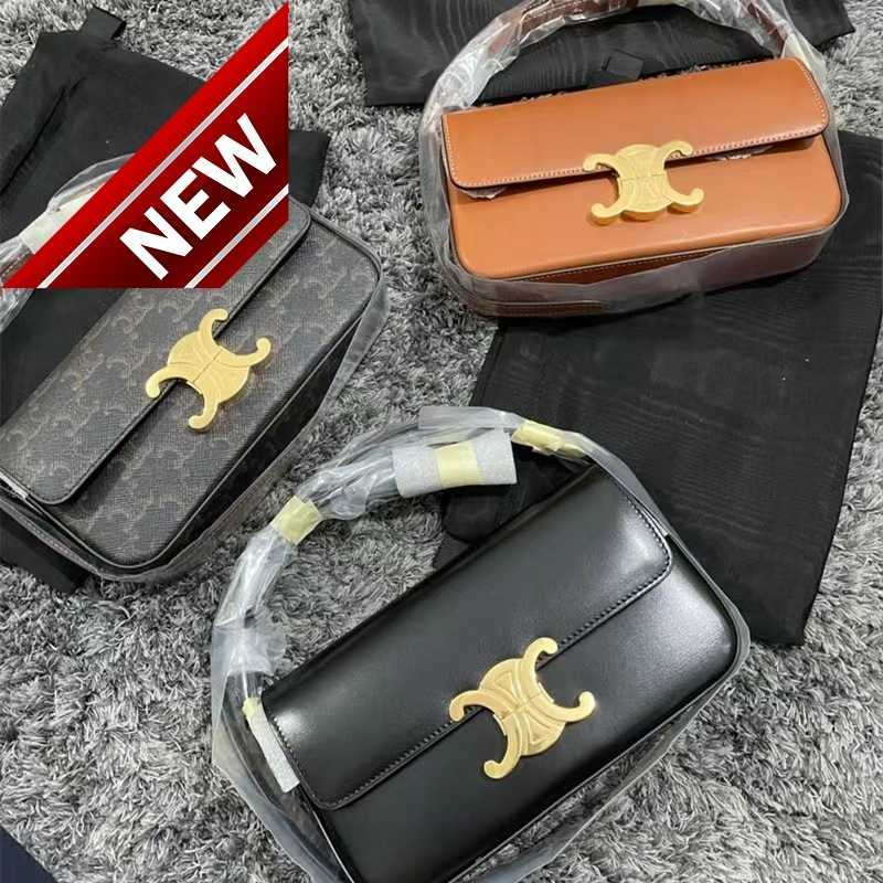 Women's Designer Bags Bag 2023 New Triumphal Arch Armpit Lisa Same Printed Leather Women's One Shoulder French Stick Bean Curd Factory Direct Sales, White attention gift box
Women's Designer Bags Bag 2023 New Triumphal Arch Armpit Lisa Same Printed Leather Women's One Shoulder French Stick Bean Curd Factory Direct Sales, White attention gift box