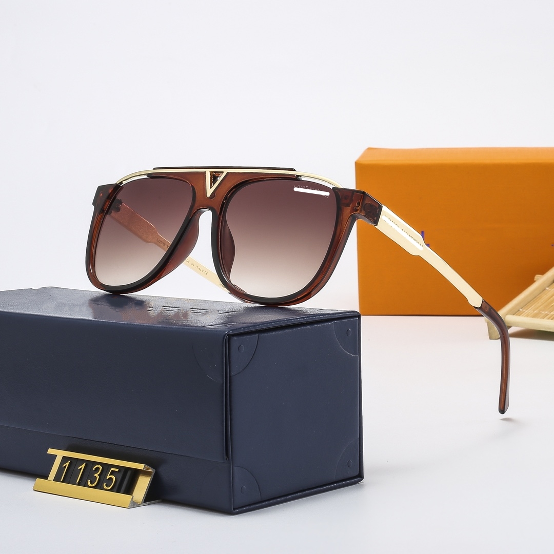 Top luxury Sunglasses polaroid lens designer womens Mens Goggle senior Eyewear For Women eyeglasses frame Vintage Metal Sun Glasses With Box FF1135
Top luxury Sunglasses polaroid lens designer womens Mens Goggle senior Eyewear For Women eyeglasses frame Vintage Metal Sun Glasses With Box FF1135